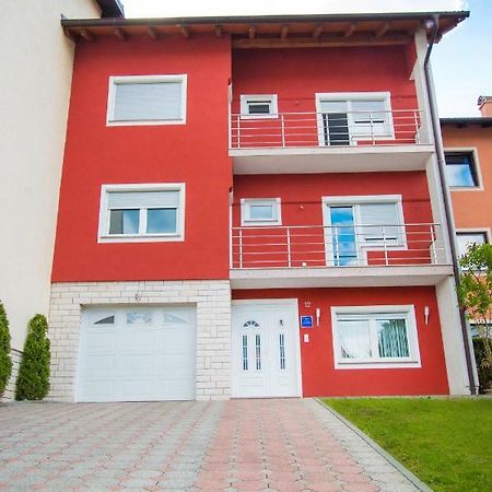 Apartmán Nada Karlovac Exteriér fotografie